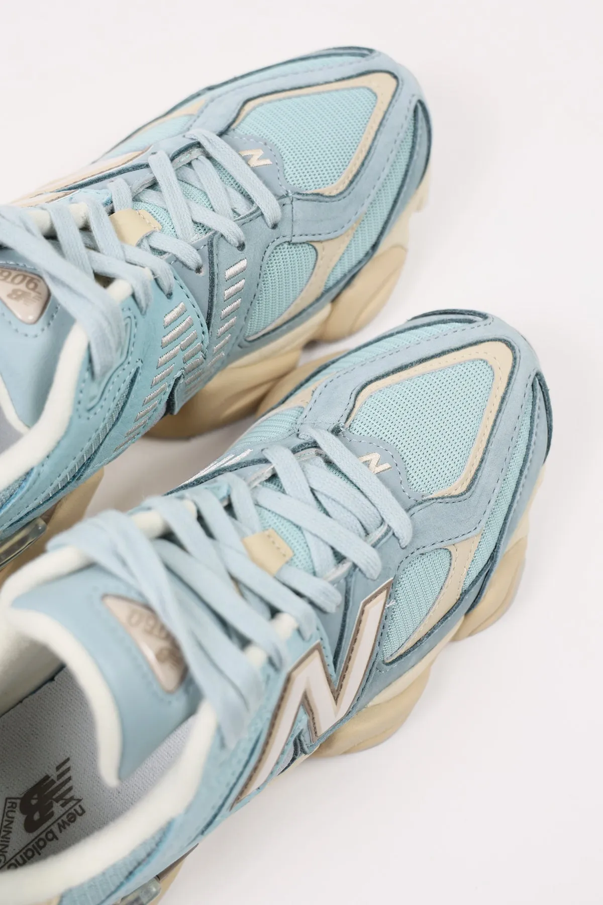 9060 - Blue/Beige