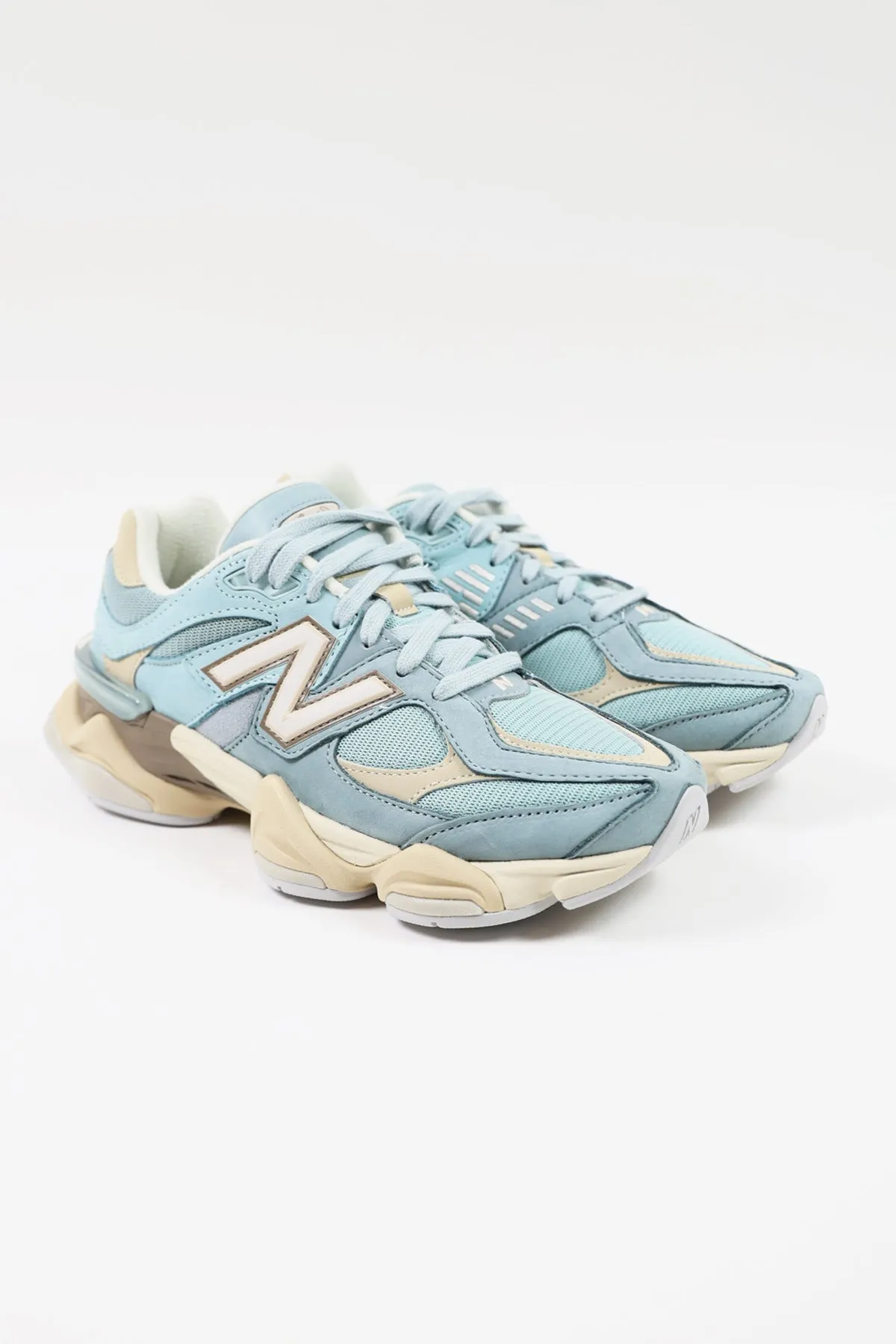 9060 - Blue/Beige