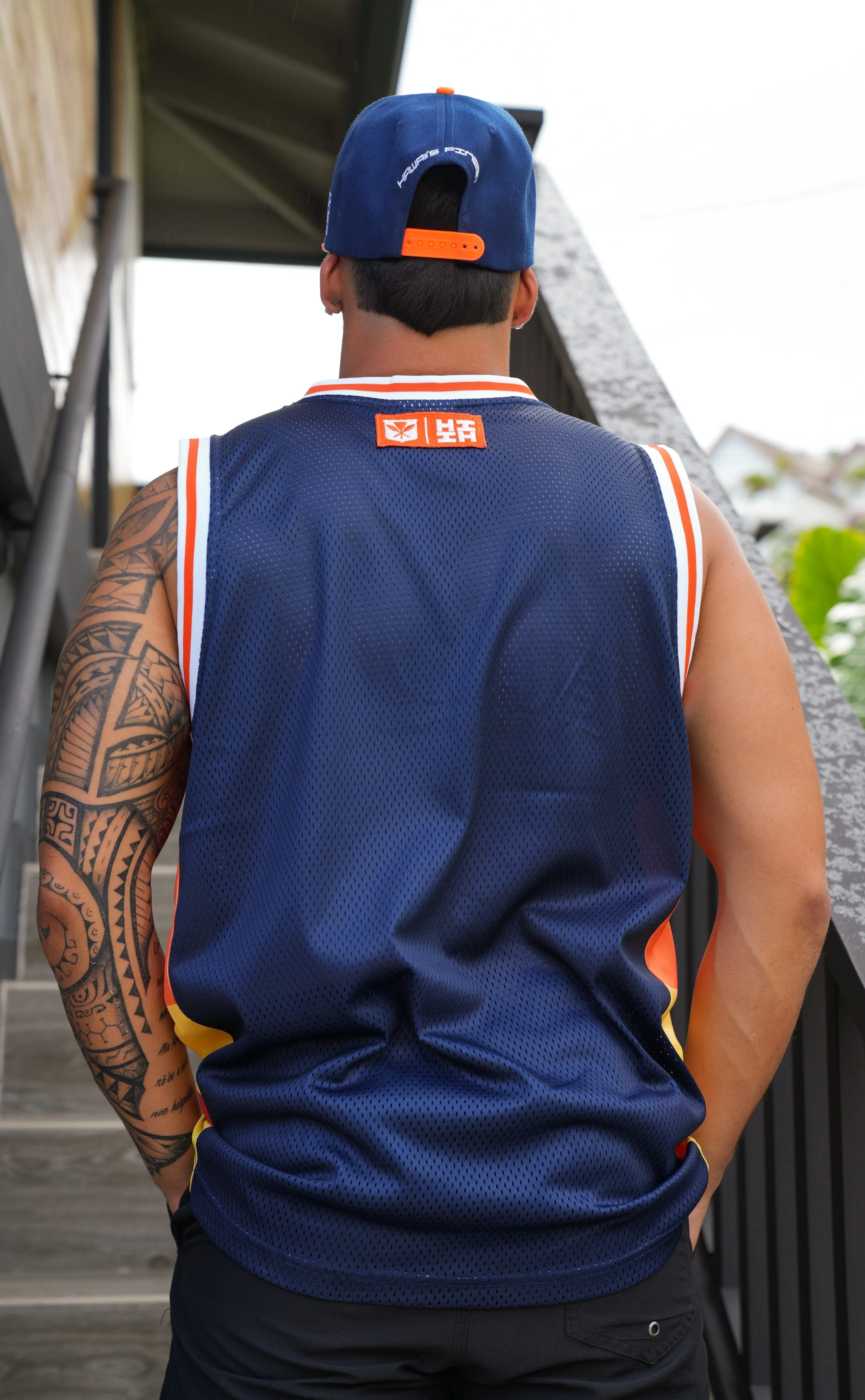 HAWAII SPORTS COLLECTOR BASKETBALL JERSEY