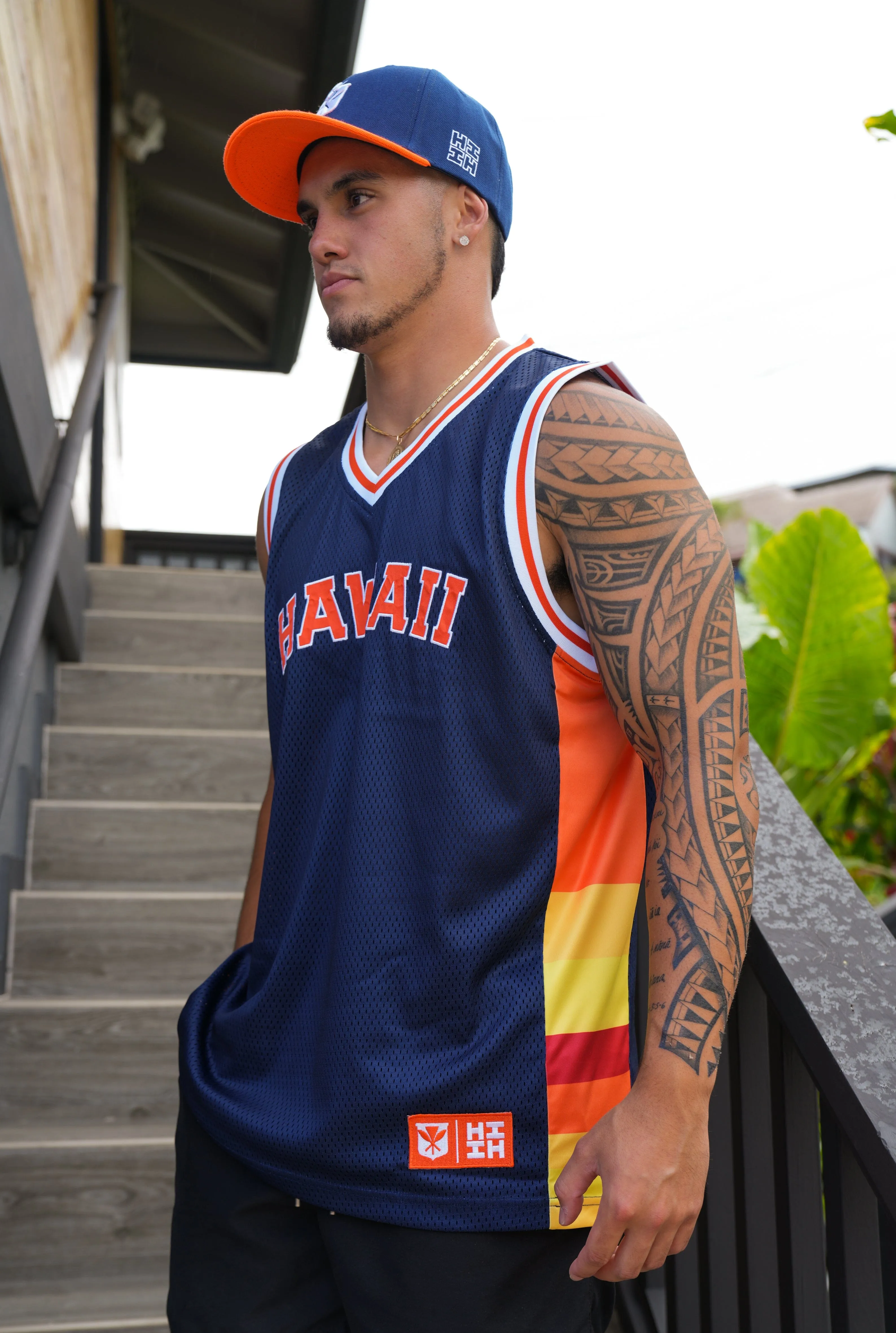 HAWAII SPORTS COLLECTOR BASKETBALL JERSEY