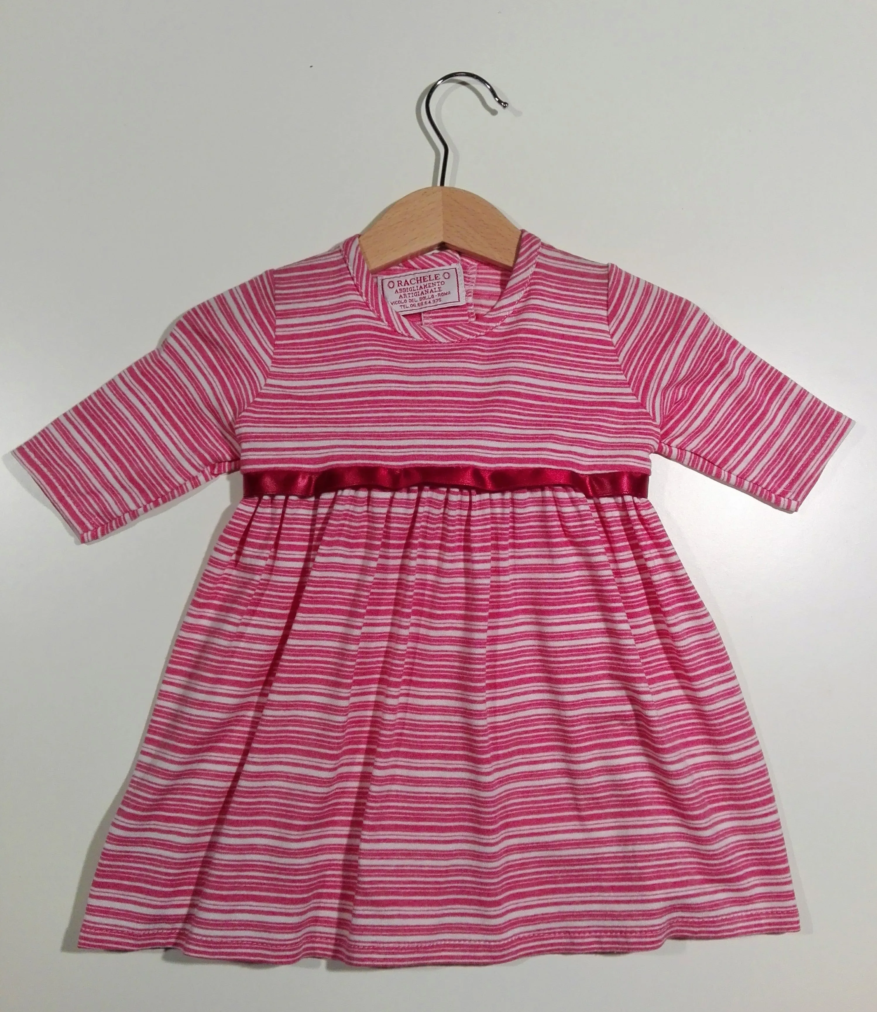 Long-sleeved Dress curled in the waist