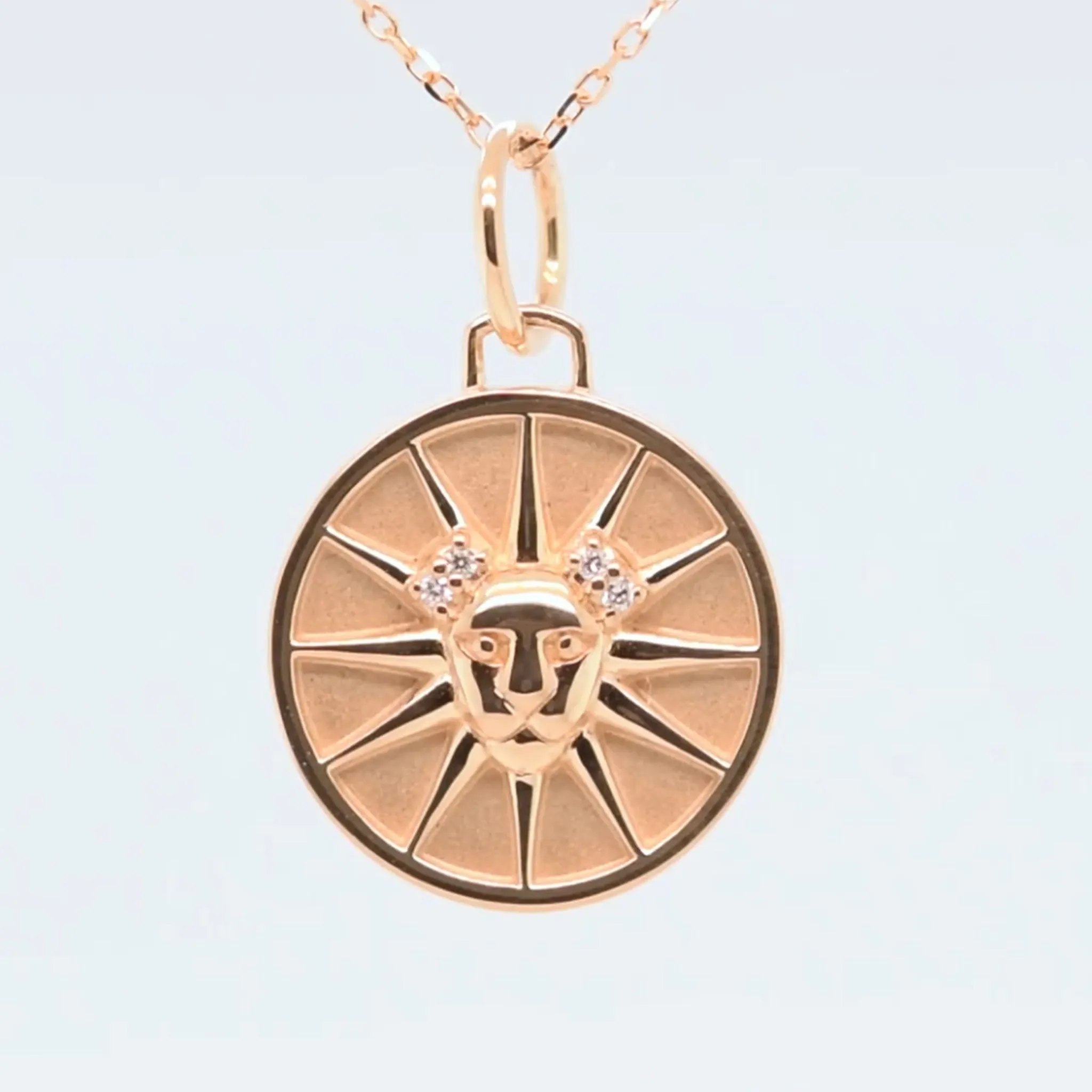 Mini "Leo" 18K Gold Charm with Diamonds