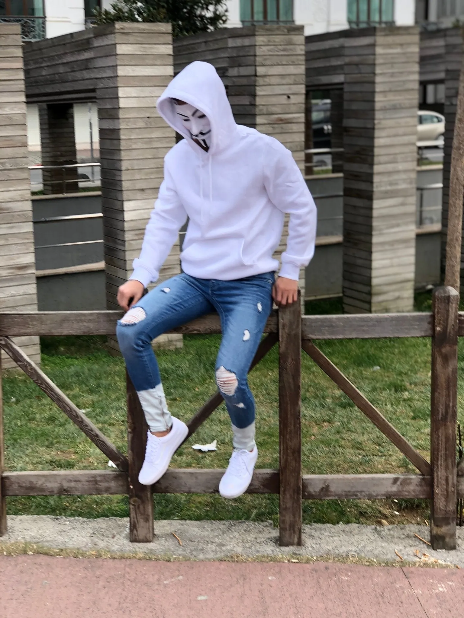 Sneakerjeans - Blue White Ankle Ripped Ultra Skinny Jeans B323